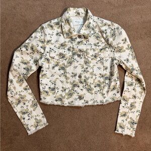 ⭐️ KanCan women’s Steven Floral Cropped Denim Jacket Size XS